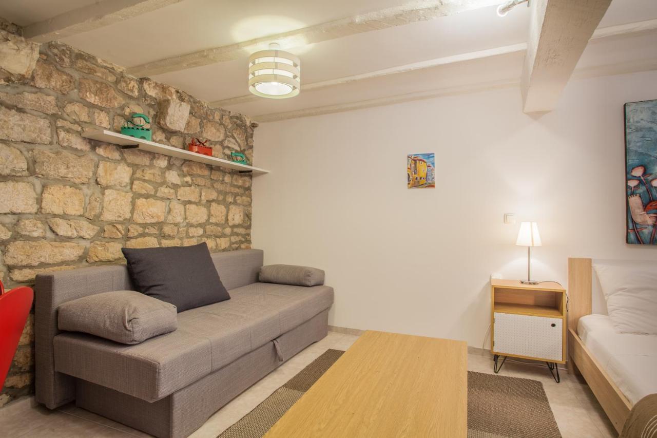 Honey Art Apartment 茨雷斯 外观 照片